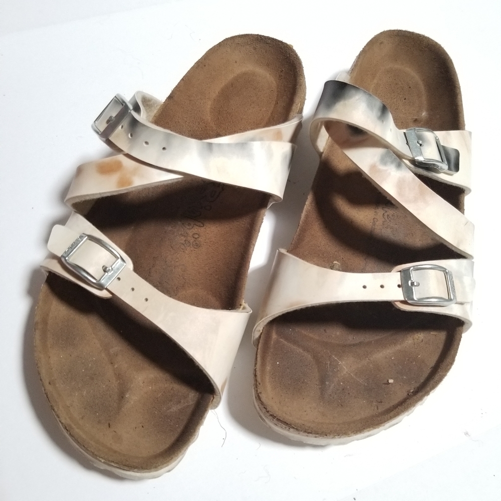 - Birkenstocks "Berki's" Brn/Gry/Crm Salina. 39/8.5